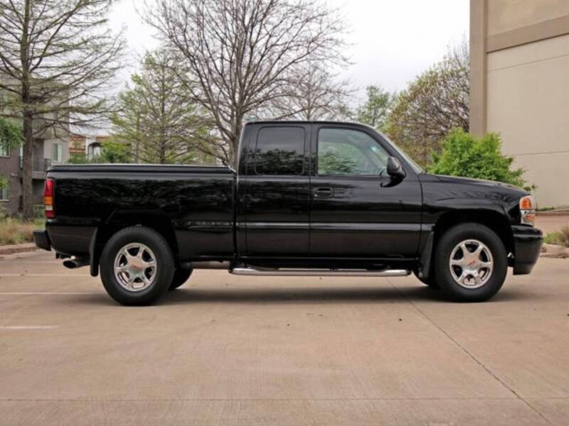 2001 GMC Sierra C3's photo
