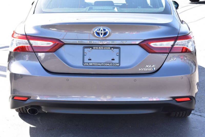 2018 Toyota Camry Hybrid XLE