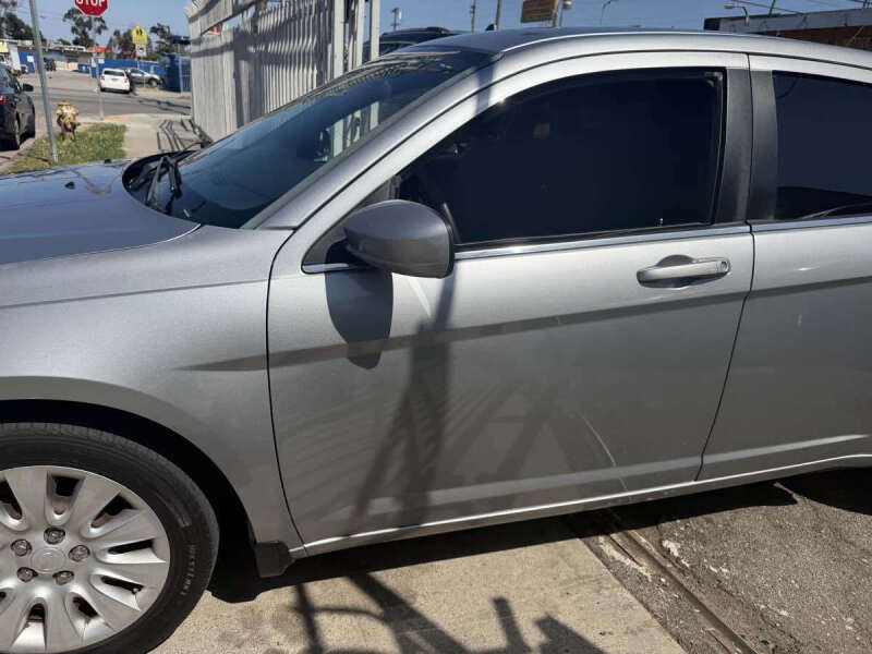 2014 Chrysler 200 LX