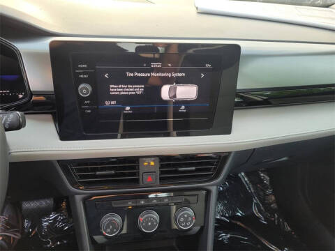 2025 Volkswagen Taos S