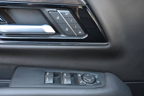 2025 GMC Yukon Elevation