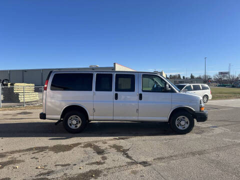 2016 Chevrolet Express LS 2500