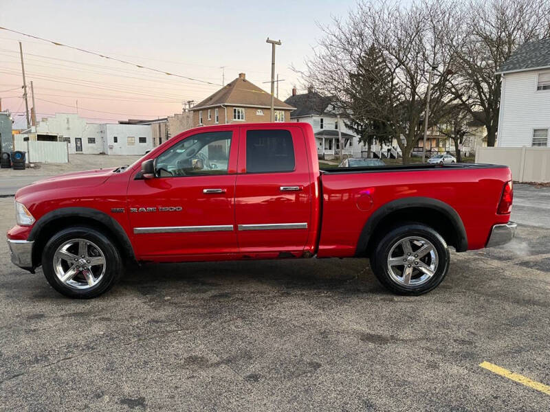 2011 RAM Ram 1500 Pickup null photo 2