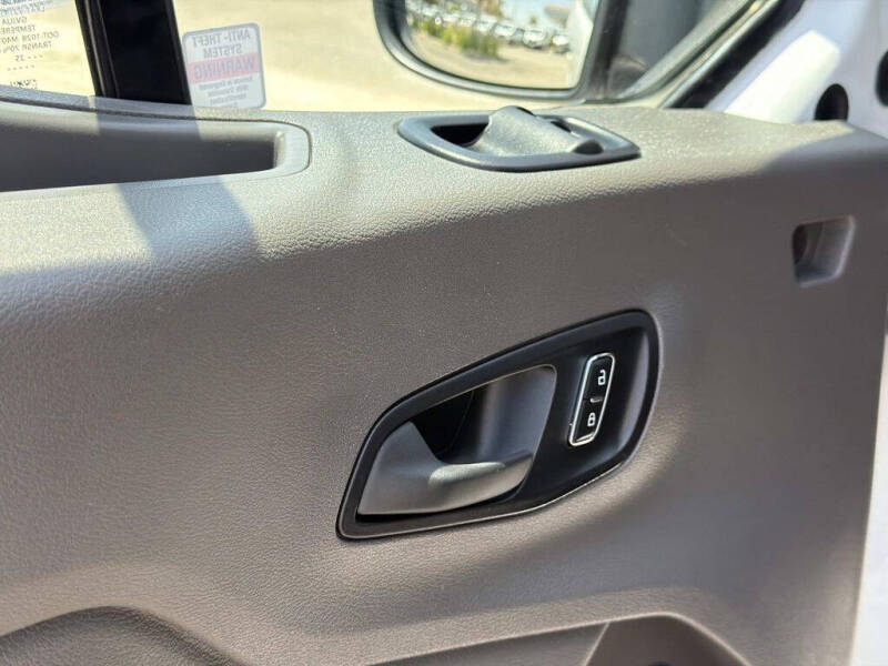 2025 Ford Transit
