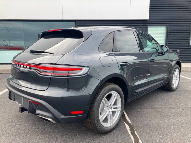 2026 Porsche Macan