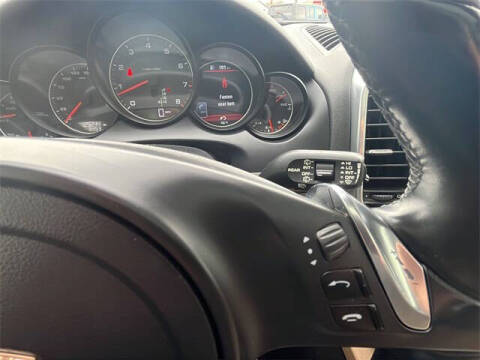 2014 Porsche Cayenne Platinum