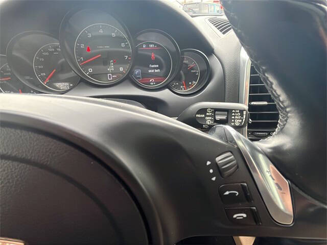 2014 Porsche Cayenne Platinum