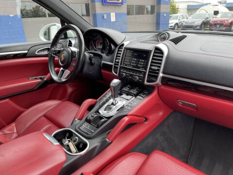 2015 Porsche Cayenne S