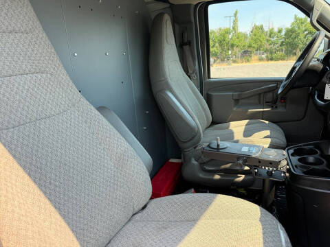 2021 Chevrolet Express 2500