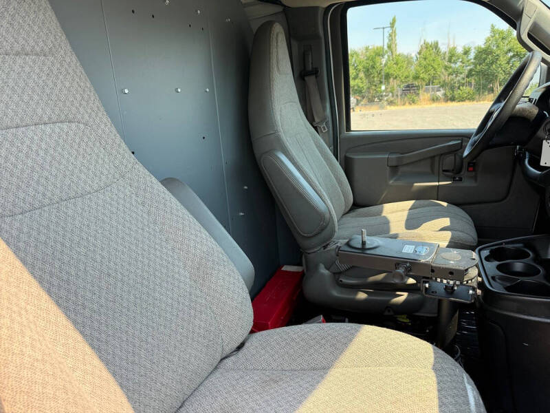 2021 Chevrolet Express 2500