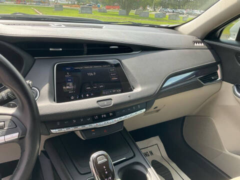 2021 Cadillac XT4 Luxury
