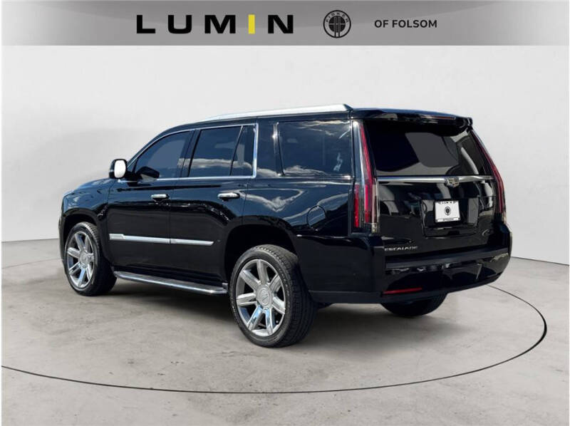 2020 Cadillac Escalade Luxury