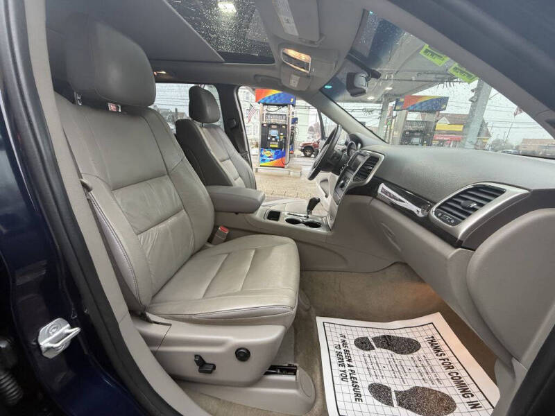 2012 Jeep Grand Cherokee Laredo