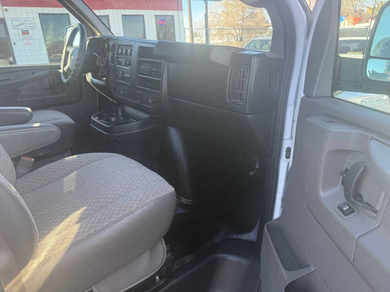 2015 Chevrolet Express 2500