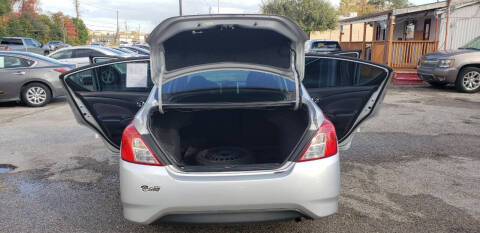 2015 Nissan Versa 1.6 SV