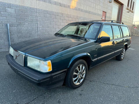 1994 Volvo 940 for sale at Autos Under 5000 in Island Park NY