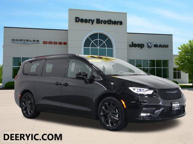2026 Chrysler Pacifica Select