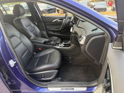 2018 Infiniti QX30 Premium