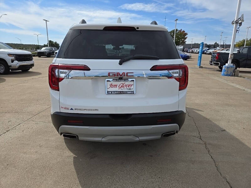 2023 GMC Acadia SLT