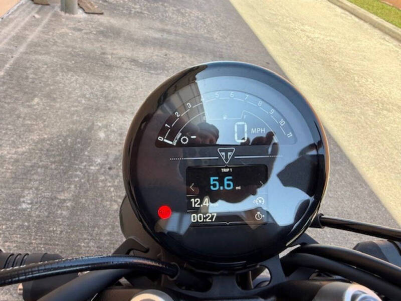 2025 Triumph Trident 660 Cosmic Yellow/Sapp