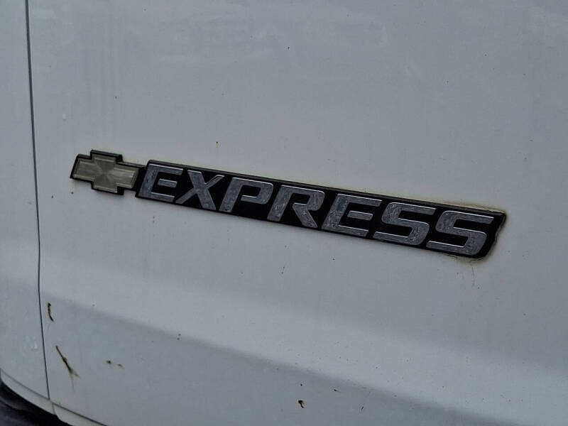 2017 Chevrolet Express LS 2500