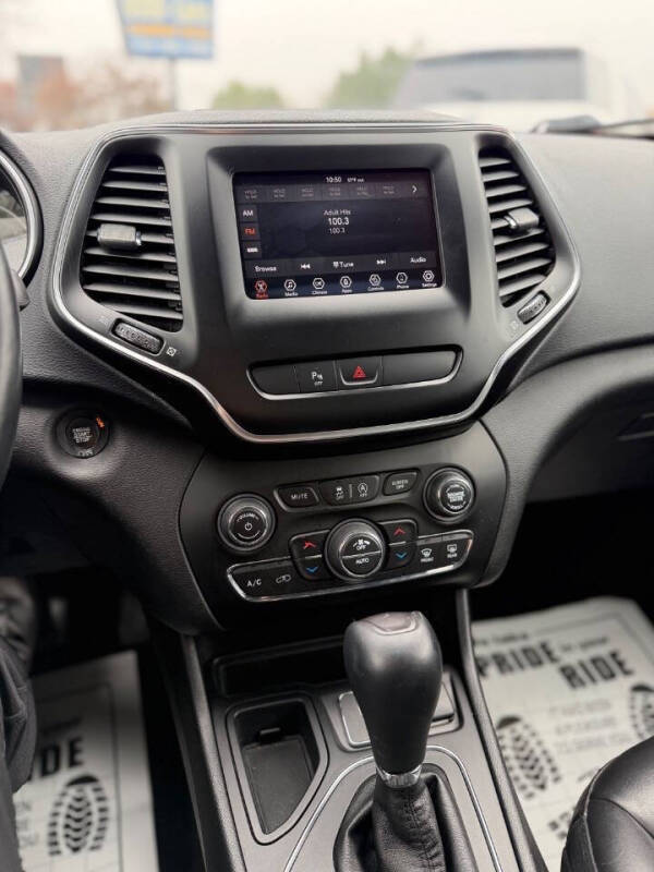2019 Jeep Cherokee Latitude Plus