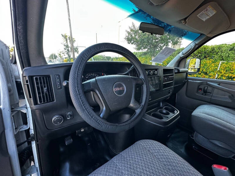 2009 GMC Savana 3500