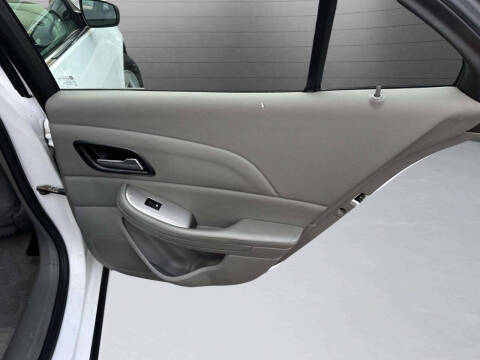 2015 Chevrolet Malibu LS