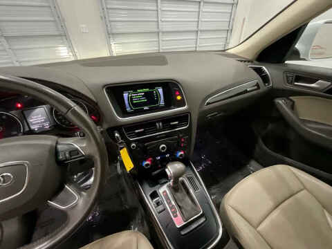 2014 Audi Q5 2.0T quattro Premium