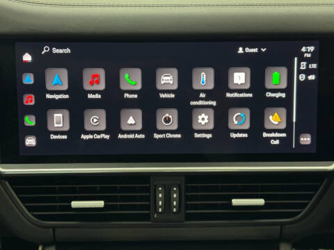 2022 Porsche Cayenne Turbo S E-Hybrid Coupe