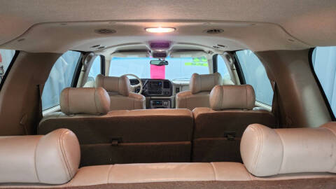 2002 GMC Yukon XL Denali