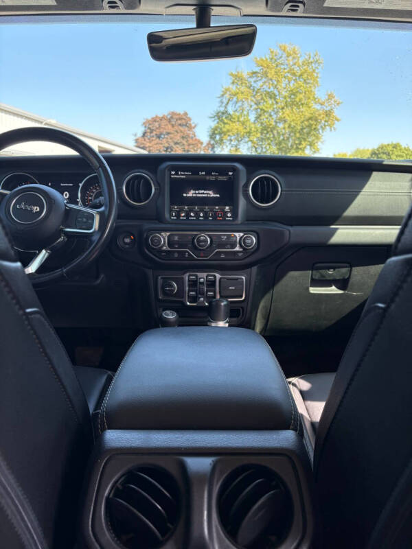 2021 Jeep Gladiator Overland