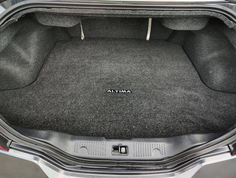 2010 Nissan Altima 3.5 SR