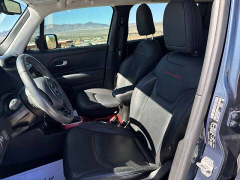 2022 Jeep Renegade Trailhawk