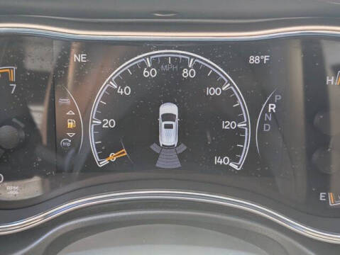 2020 Jeep Grand Cherokee Laredo E