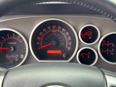 2016 Toyota Sequoia SR5