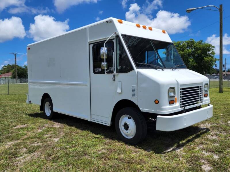 2005 Freightliner MT45 Chassis for sale at American Trucks and Equipment in Hollywood FL
