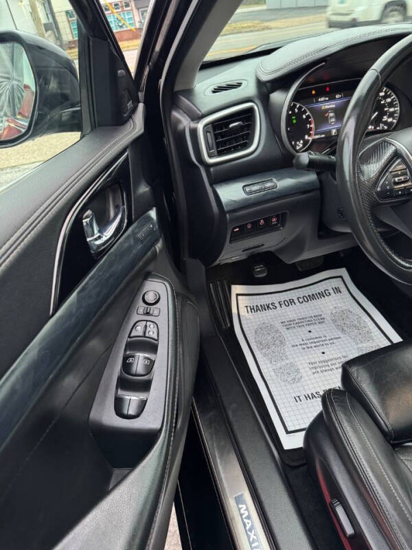 2020 Nissan Maxima Platinum