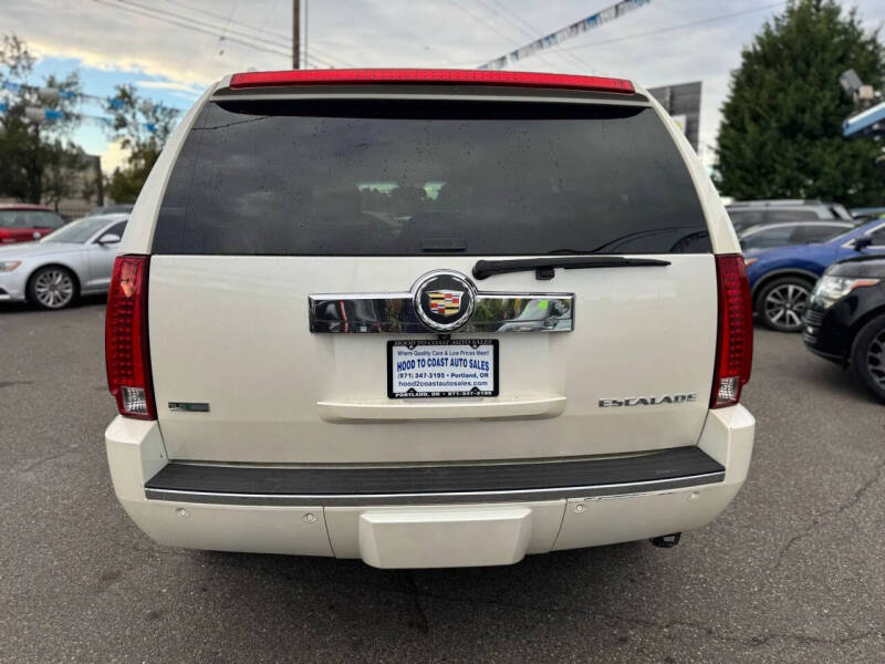 2010 Cadillac Escalade Premium