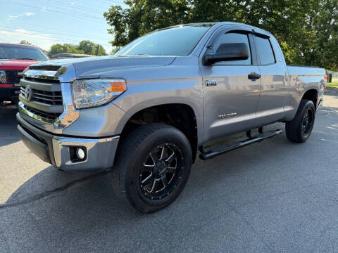2014 Toyota Tundra SR5