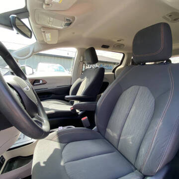 2017 Chrysler Pacifica Touring