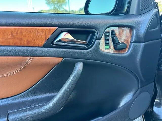 2001 Mercedes-Benz CLK CLK 320