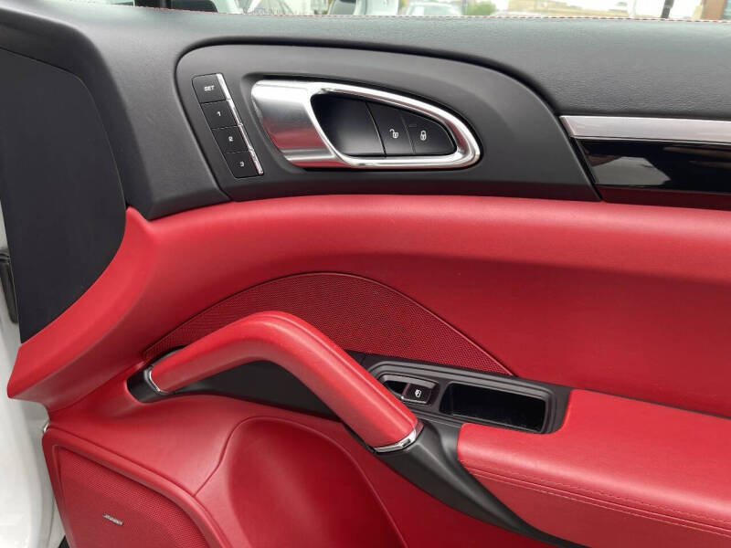 2015 Porsche Cayenne S