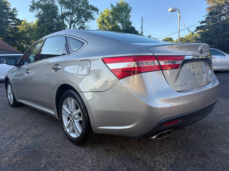 2013 Toyota Avalon XLE