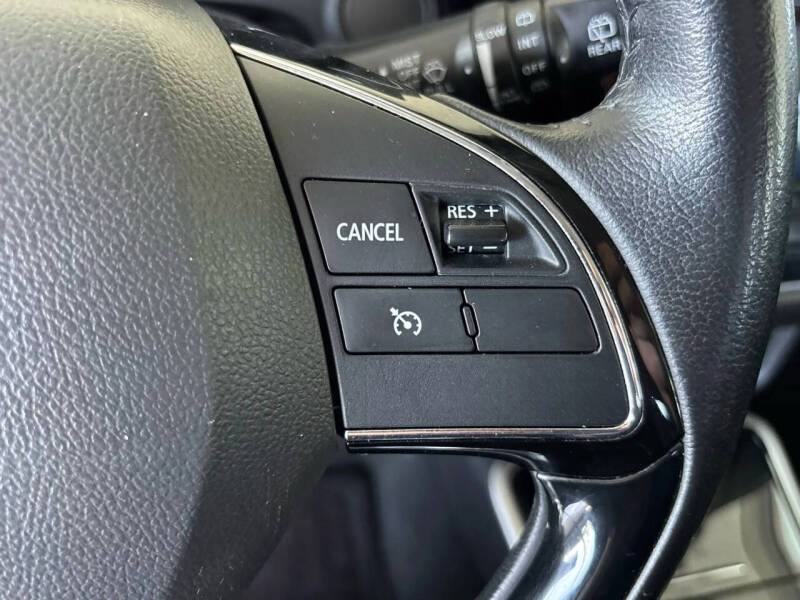 2017 Mitsubishi Outlander ES