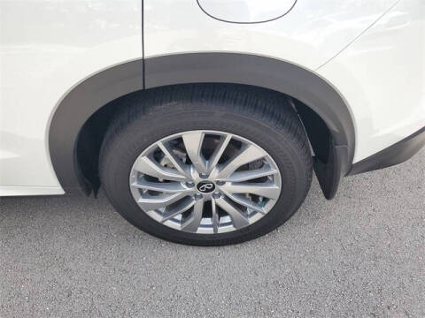 2025 Infiniti QX50 Luxe