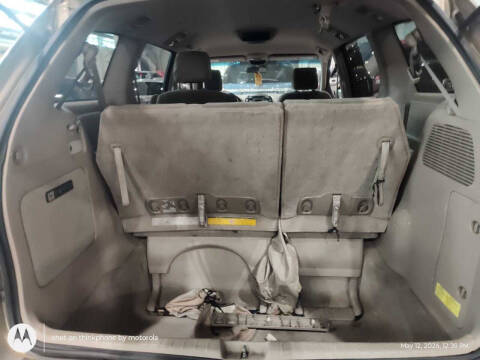 2004 Toyota Sienna LE 7 Passenger