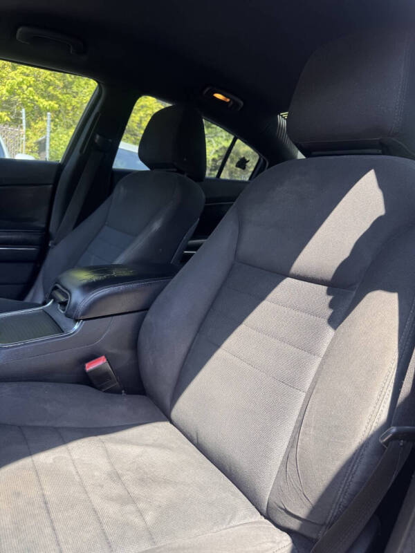 2012 Dodge Charger SE