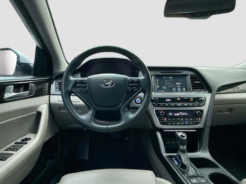 2017 Hyundai Sonata Hybrid