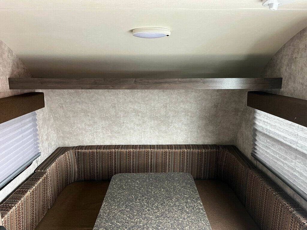 2017 Winnebago Winnie Drop WD1780 18